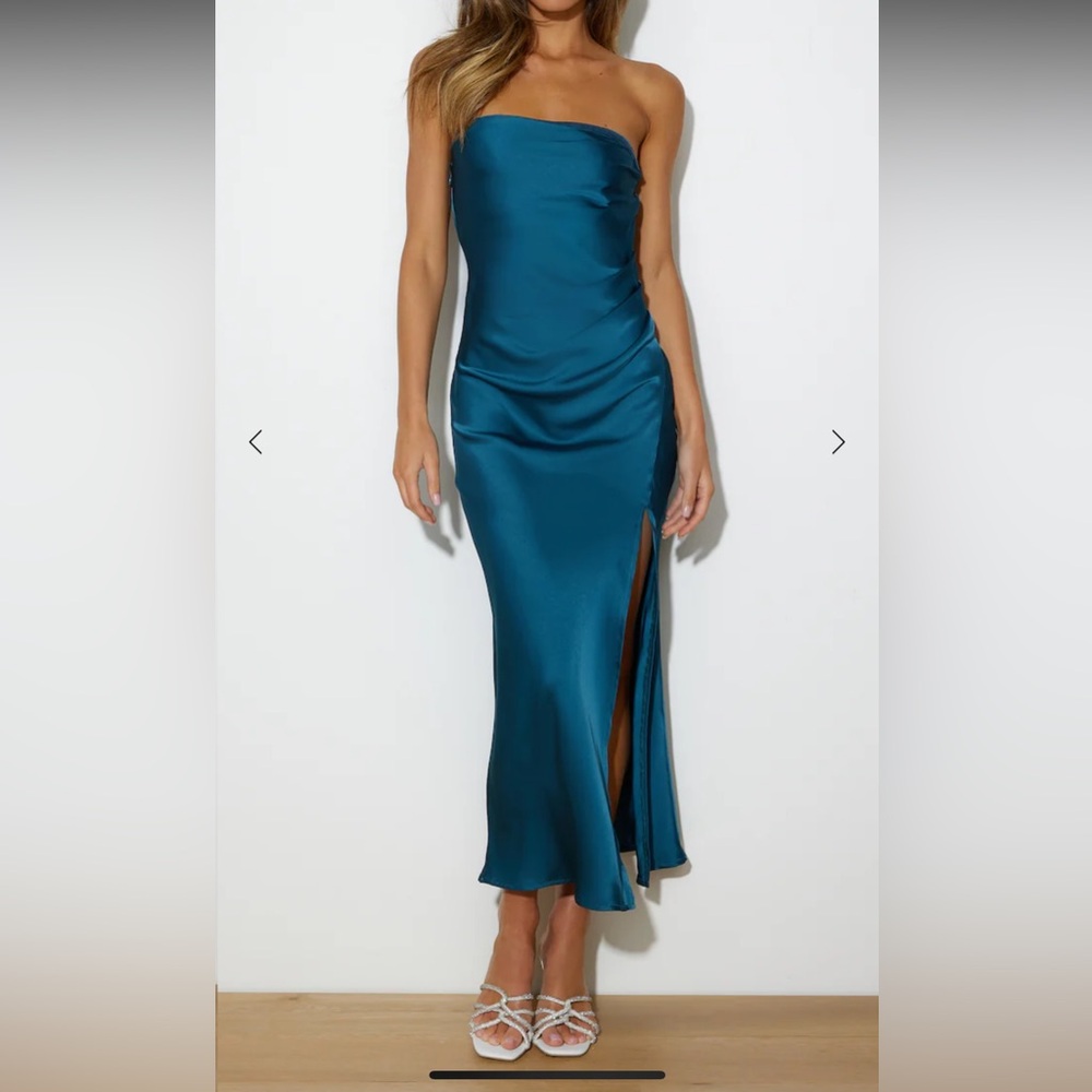 Elegant Teal Strapless Dress